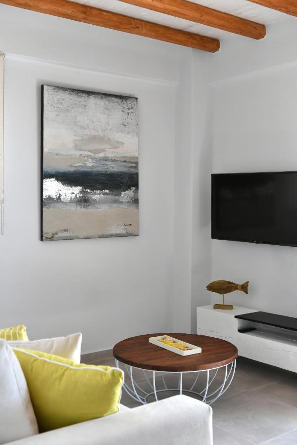 Iresma Suites Náousa Buitenkant foto