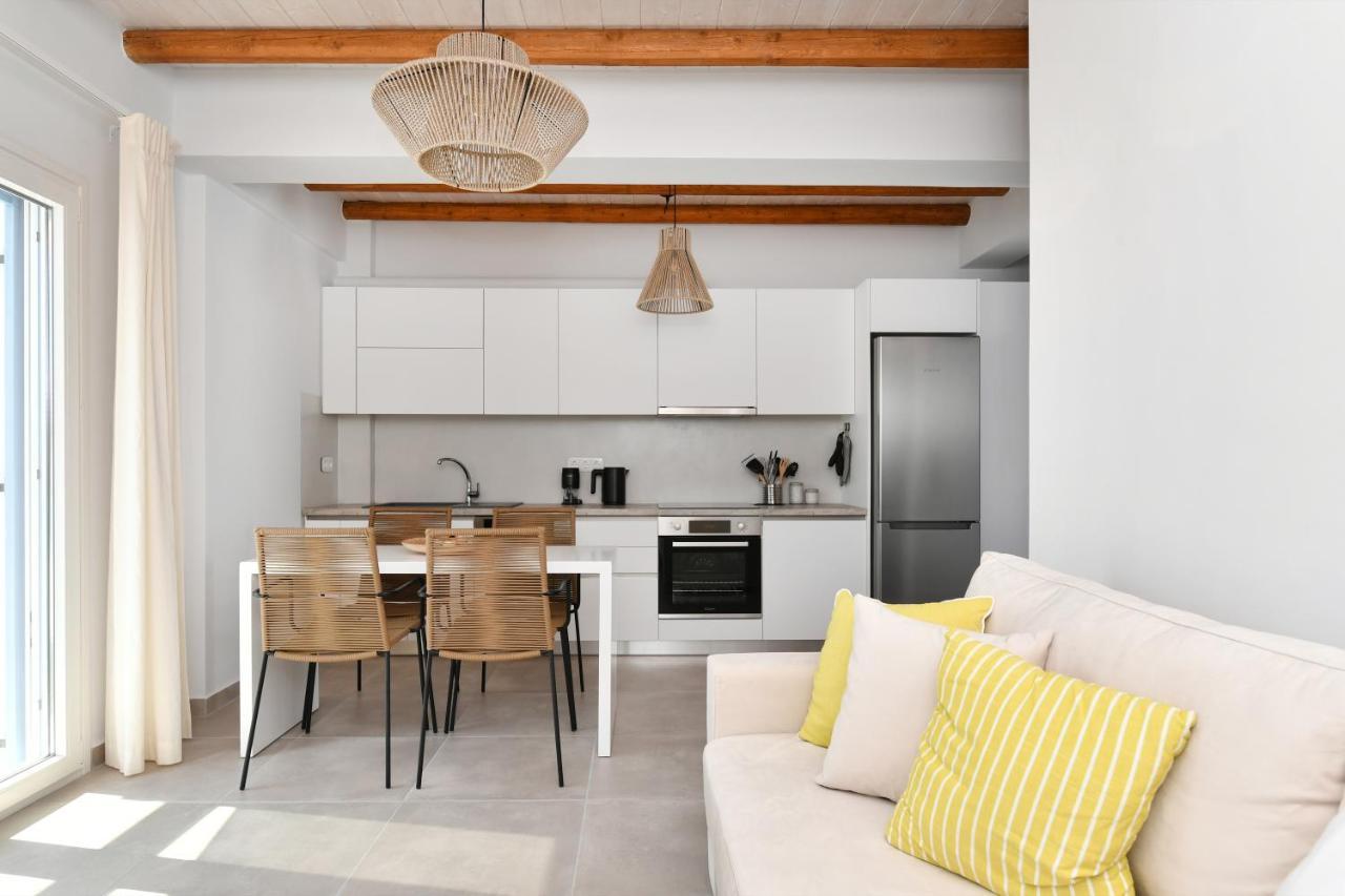 Iresma Suites Náousa Buitenkant foto