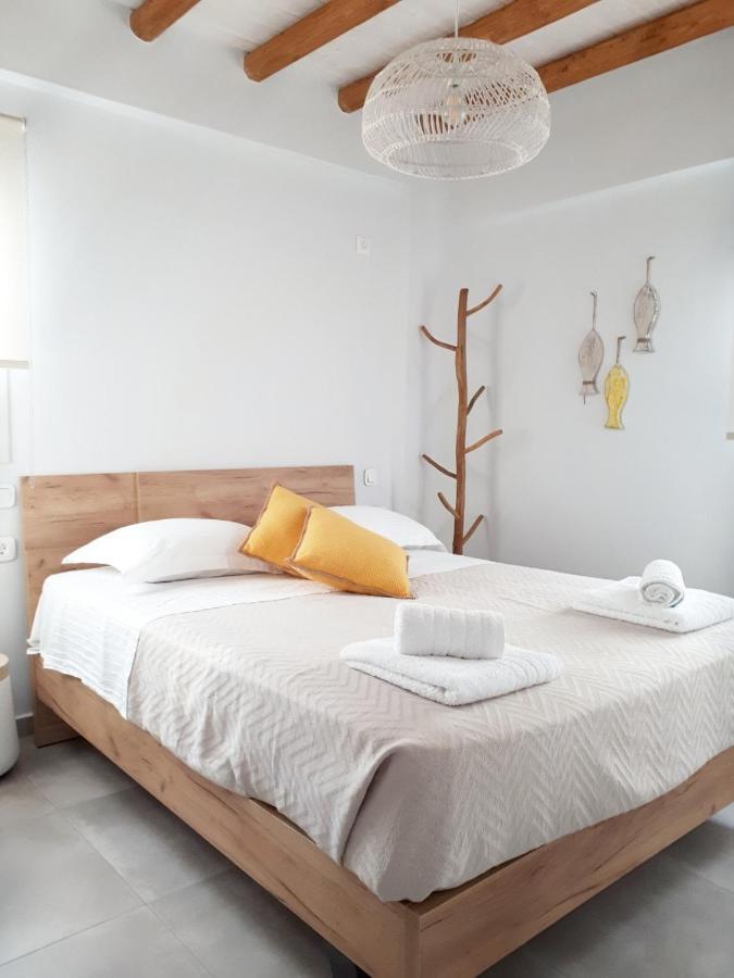 Iresma Suites Náousa Buitenkant foto