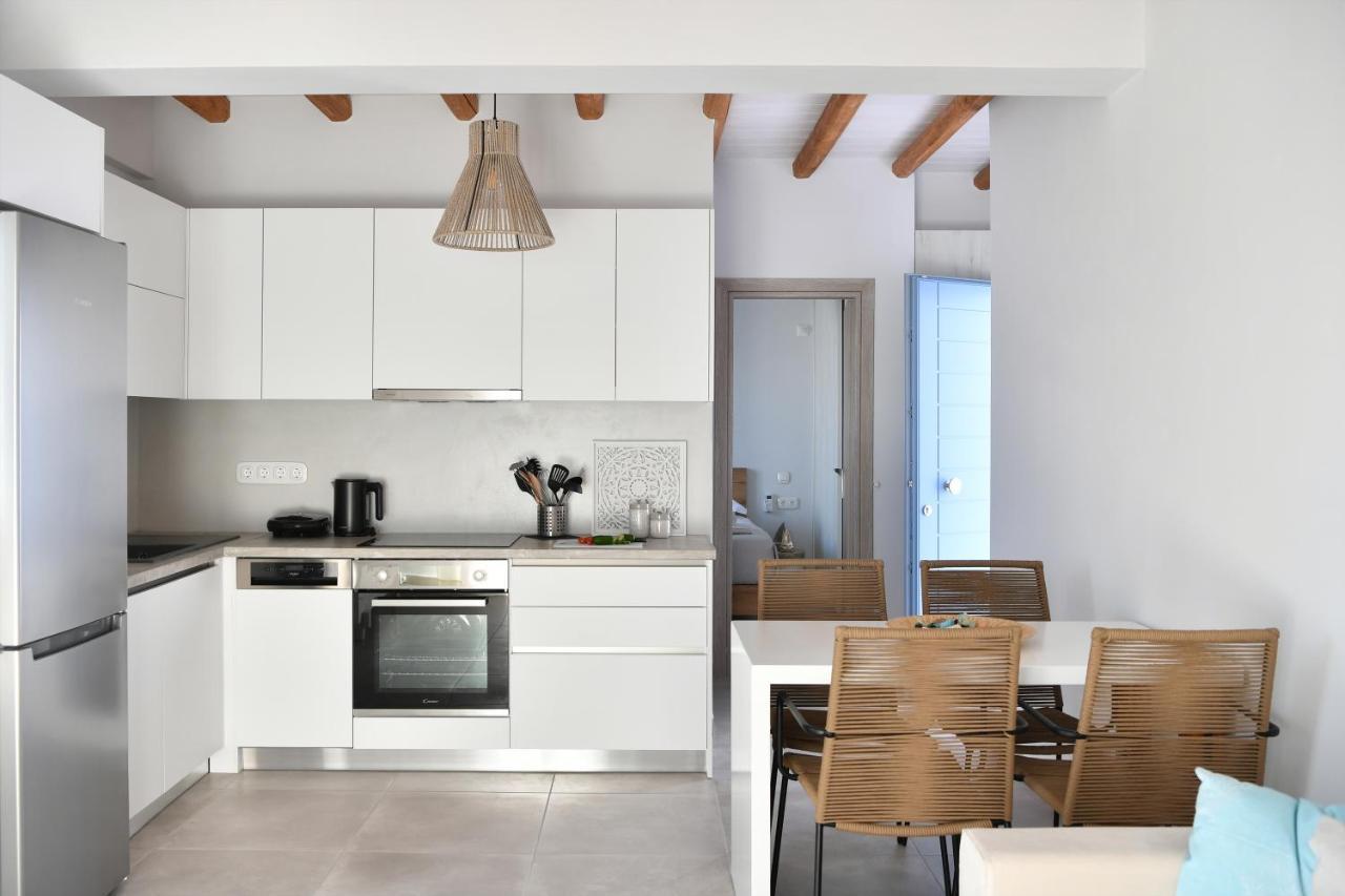 Iresma Suites Náousa Buitenkant foto