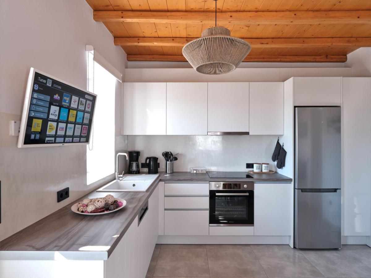 Iresma Suites Náousa Buitenkant foto