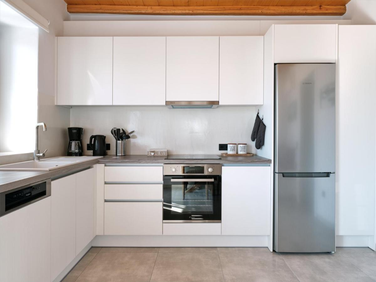 Iresma Suites Náousa Buitenkant foto